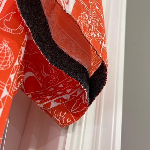 ✨✨Burnside Men's Tshirt✨✨ - Picture 6 of 6